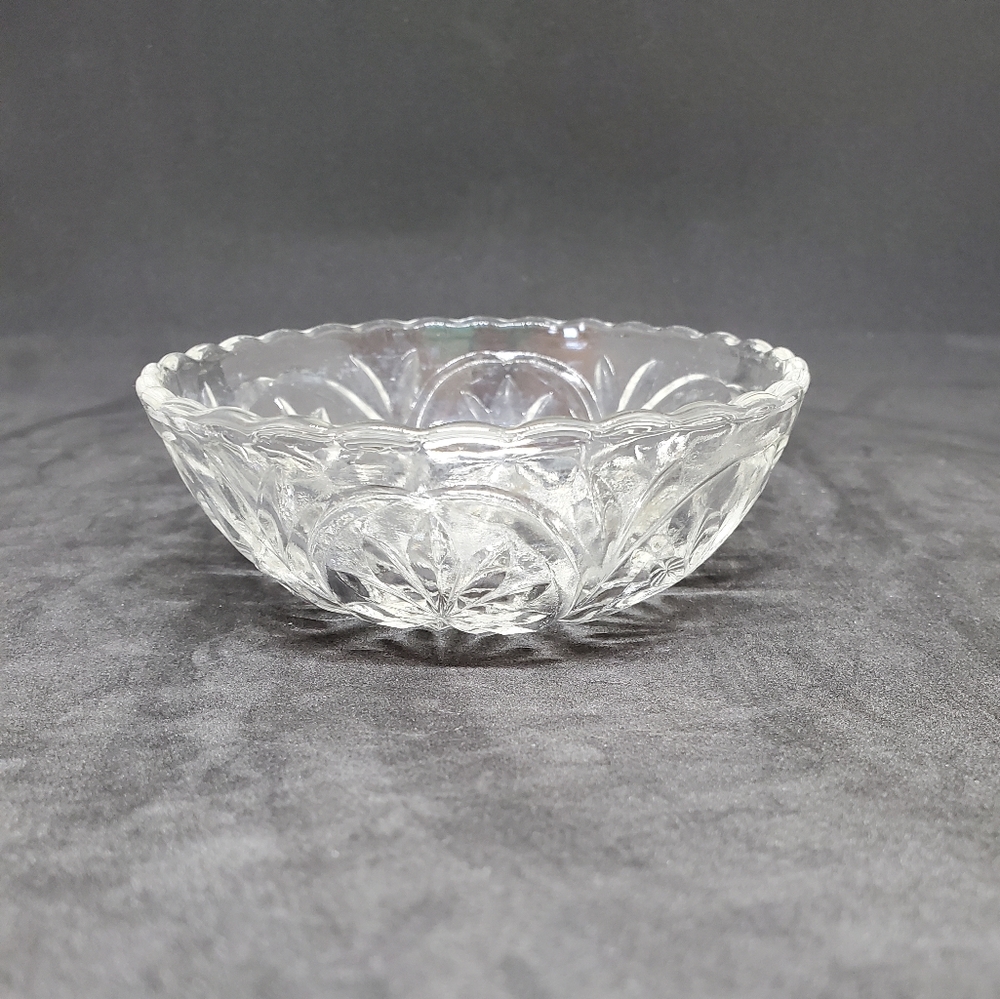 Vintage Anchor Hocking Dessert Bowl - Picture 2 of 6